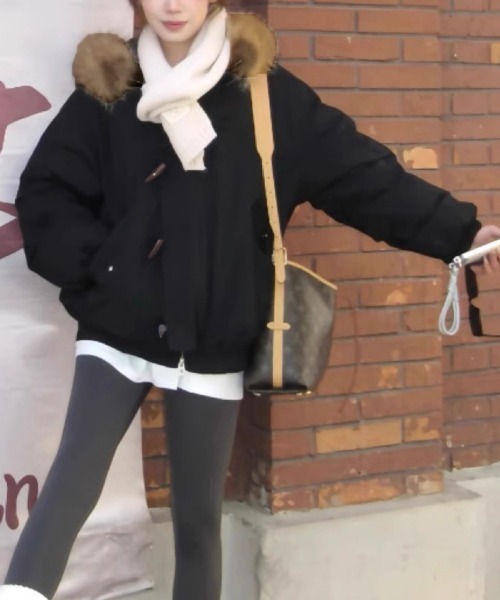 近年モデル】フォクシー ダウンジャケット ダブル くるみボタン 女優襟