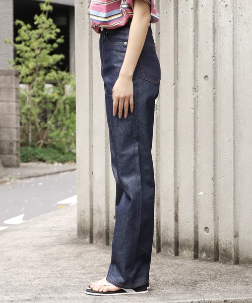 「NEEDBY heritage」 デニムパンツ 24 インディゴブルー レディース_画像3