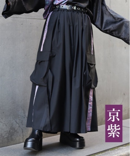 LABROS 黒 デニムパンツ 花の刺繍 ワイドレッグサイズL LABROS 花柄