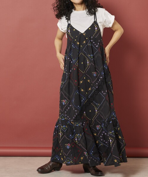 Freada ワンピース Freada/フリーダ フラワーハンカチ刺繍キャミ
