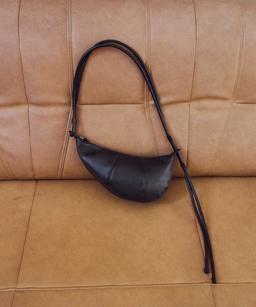 [YALE] ショルダーバッグ ROUND SHOULDER MIDIUM BAG (2color) JLS-TIM-CBL-2_grande.jpg?v=