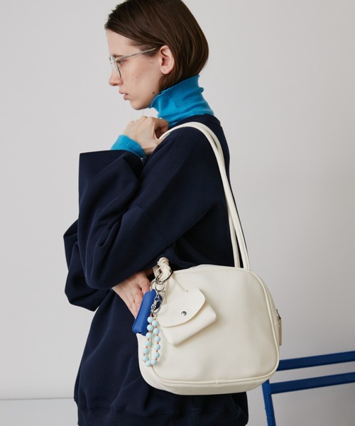 Auntie Rosa Holiday（アンティローザホリデー） ショルダーバッグ