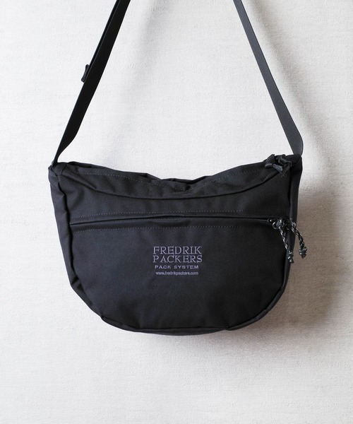 「FREDRIK PACKERS」 ショルダーバッグ FREE ブラック レディース_画像2