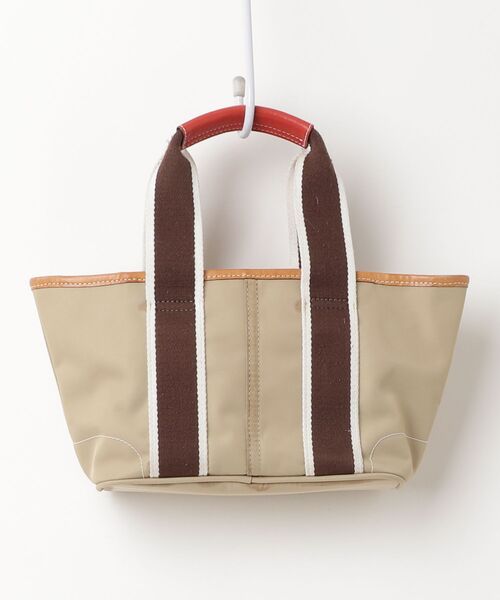 「COACH」 ハンドバッグ - ベージュ レディースの画像