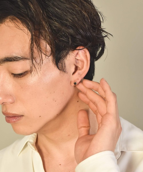 ピアス “Ivitz”スタッズピアス（eraピラミッドスタッズ）/K10ゴールド「LION HEART / ライオンハート」 メンズ レディースの画像