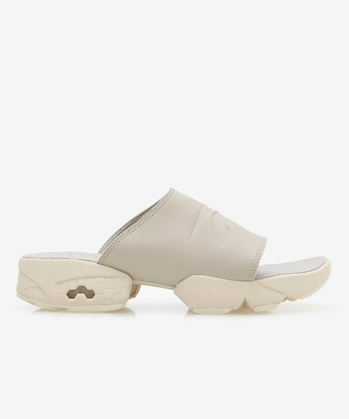 国内発★大人気！Reebok FURY SLIDE リーボックスライドサンダル フューリースライド / FURY SLIDE （ブラック） -Reebok 公式