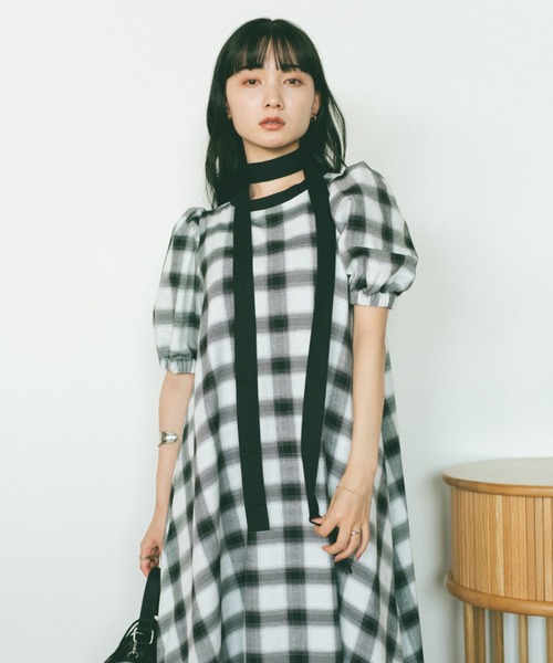 VANNIE U（ヴァニーユー） ワンピース チェックパフスリーブワンピース
