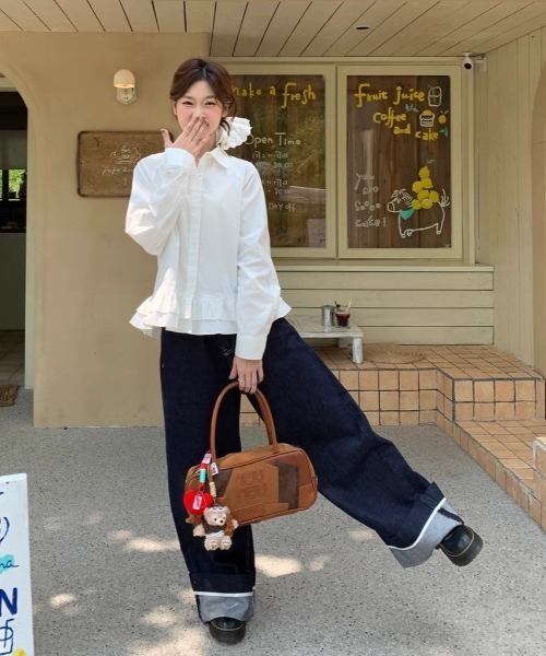 ネイビー フリルヘムティアードブラウス amenochihare ネイビー フリルヘムティアードブラウス amenochihare