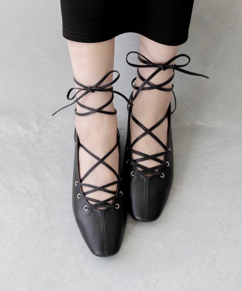 美品✨ チェンバー パンプス バレエシューズ レース ブラック menue バレエシューズ パンプス 編み上げ レースアップ シューズ