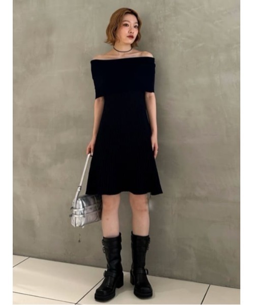 新品未使用　Styling オフショルダーリブニットワンピース オフショルコンビリボンリブニットワンピース(ニットワンピース