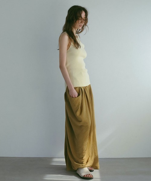 ドレープコクーンスカート　ブラック　Mサイズ ドレープコクーンスカート（スカート）｜ETRE TOKYO（エトレトウキョウ