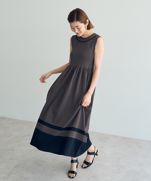 トッカ　一部店舗限定色　ニットワンピース　美品 トッカ一部店舗限定色ニットワンピース美品