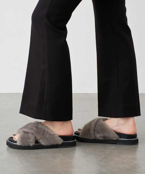 Le Talon GRISE（ル タロン グリーズ） サンダル GRISEクロスファー