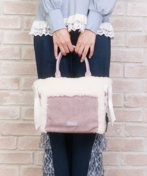 axes femme POETIQUE ショルダーバッグ バッグ レースアップムートン