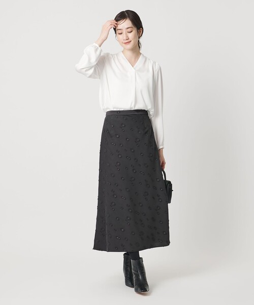 新品未使用　ユナイテッドアローズ　サテンフラワージャガードロングスカート UNITED ARROWS（ユナイテッドアローズ） スカート サテン フラワー