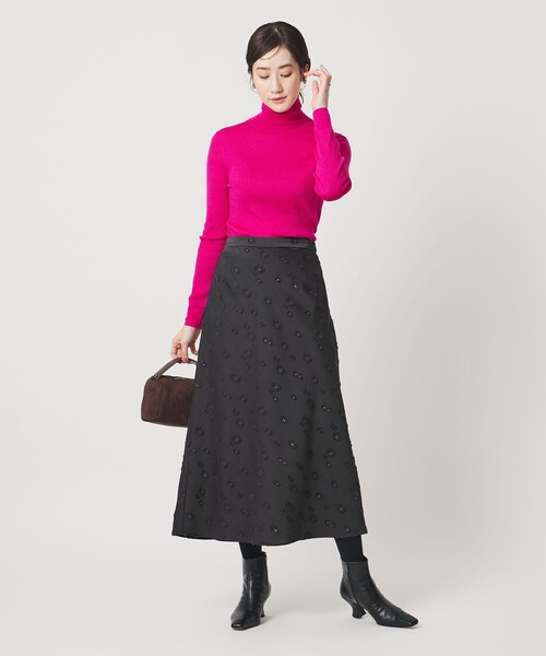 新品未使用　ユナイテッドアローズ　サテンフラワージャガードロングスカート UNITED ARROWS（ユナイテッドアローズ） スカート サテン フラワー