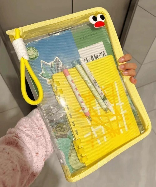 文房具 クリップ付き A4 ジッパー クリア ファイル : ZOZOTOWN Yahoo