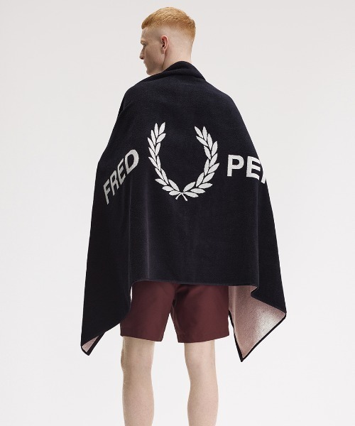 FRED PERRY（フレッドペリー） Branded Beach Towel／ロゴビーチタオル