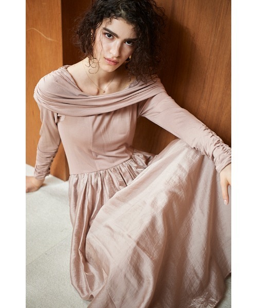 Estella.K ワンピース Della Belted Long Dress カット＆クロス