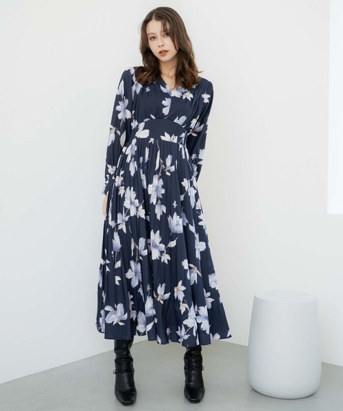 NOELA（ノエラ） ワンピース ビッグフラワープリーツワンピース