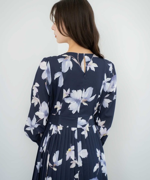 NOELA（ノエラ） ワンピース ビッグフラワープリーツワンピース