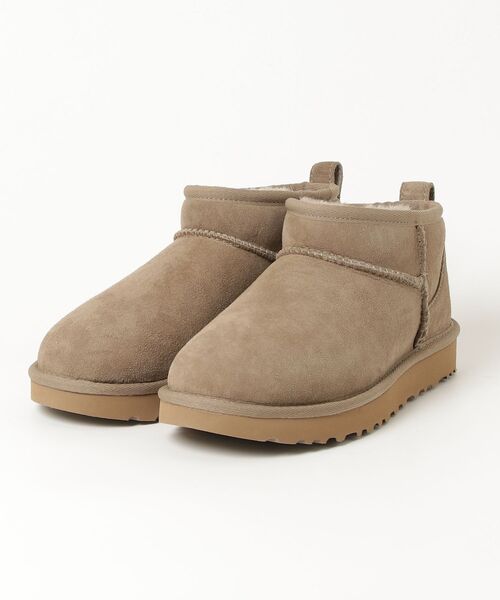 UGG ベージュ アウトドアシューズ UGG Australia（アグオーストラリア） 「UGG」 シューズ 23 ベージュ