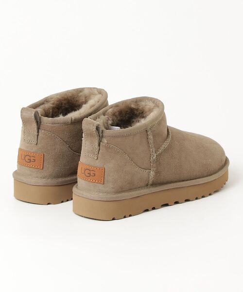 UGG Australia（アグオーストラリア） 「UGG」 シューズ 23 ベージュ