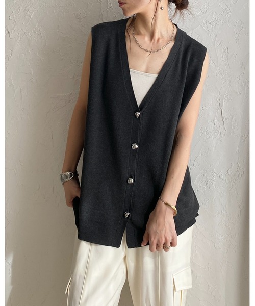 She's Closet ベスト ジレ 深Vネックノーカラー メタル ニュアンス