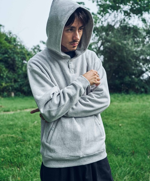 Champion（チャンピオン） プルオーバーパーカー LARGE グレー メンズ
