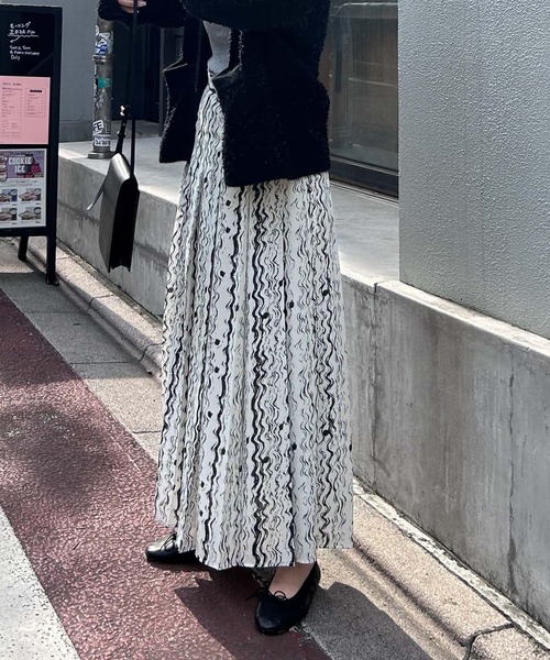 美品 オードリーアンドジョンワッド ペイントライクプリーツスカート ロング丈 Audrey and John Wad スカート ペイントライクプリーツスカート