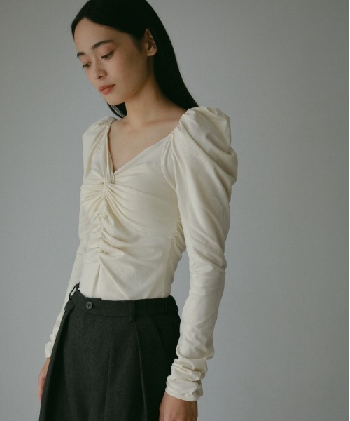 CASA FLINE tシャツ カップ付きギャザーロングスリーブトップス