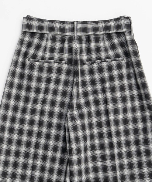 MAISON MARAIS メゾン マレ ツー タック ベルト スラックス Multi-Function】Tuck Belt Slacks – maré（マレ）オンラインストア