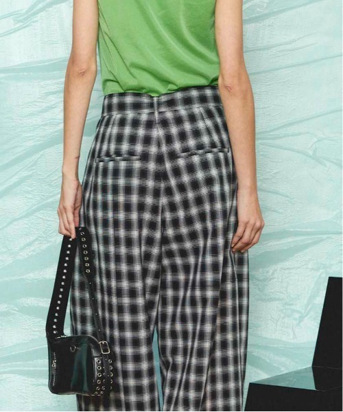 ションヘルツータックワイドパンツ　メゾンスペシャル　ダークグリーン　サイズ0 UNISEX》VENTILE Gabardine Tow-Tuck Wide Pants/ベンタイル