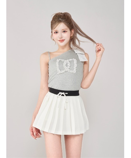 美品Darich ビッグリボンワンショルトップス　WHT ダーリッチ Darich ビッグリボンワンショルトップス （ホワイト