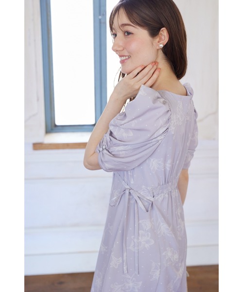 サイドリボン付きパワーショルダーフラワープリントワンピース　サックス トッコクローゼット tocco closet サイドリボン付きパワー