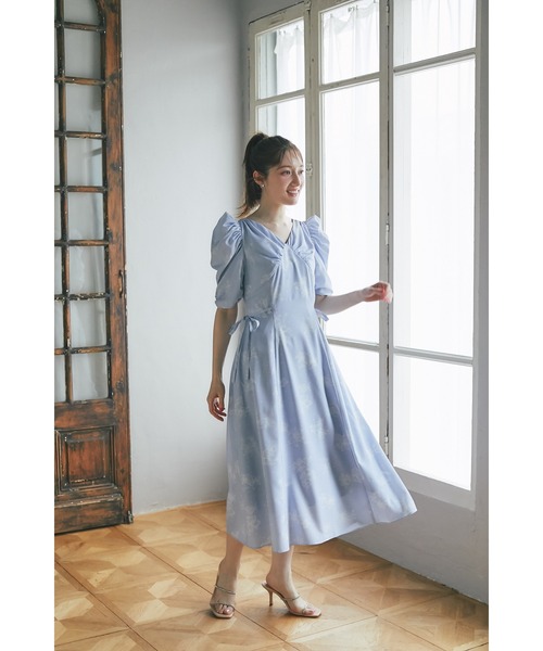 サイドリボン付きパワーショルダーフラワープリントワンピース　サックス トッコクローゼット tocco closet サイドリボン付きパワー