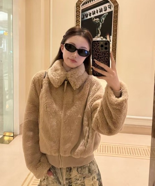 AsheKsha ブルゾン アウター ラペル付きファー付きショートジャケット