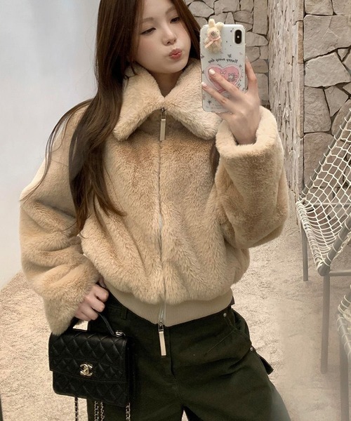 AsheKsha ブルゾン アウター ラペル付きファー付きショートジャケット