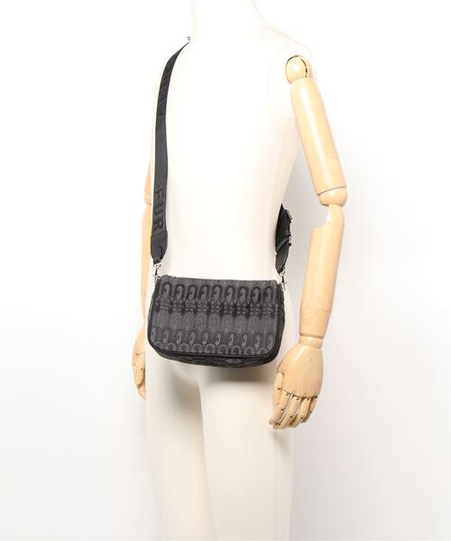 「FURLA」 ショルダーバッグ ONE SIZE ブラック×グレー レディースの画像