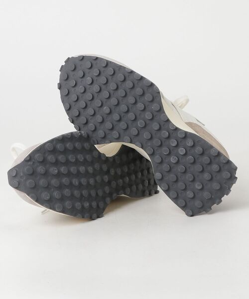 「New Balance」 ローカットスニーカー 24cm ベージュ レディースの画像