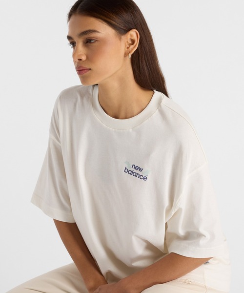 New Balance tシャツ フラワー オーバーサイズドショート
