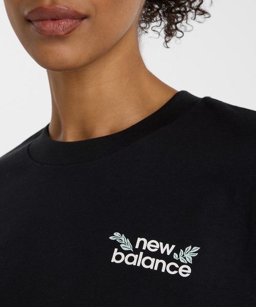 New Balance tシャツ フラワー オーバーサイズドショート