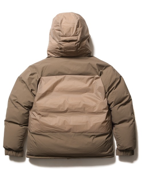 F.C.Real Bristol（エフシーレアルブリストル） ダウンジャケット