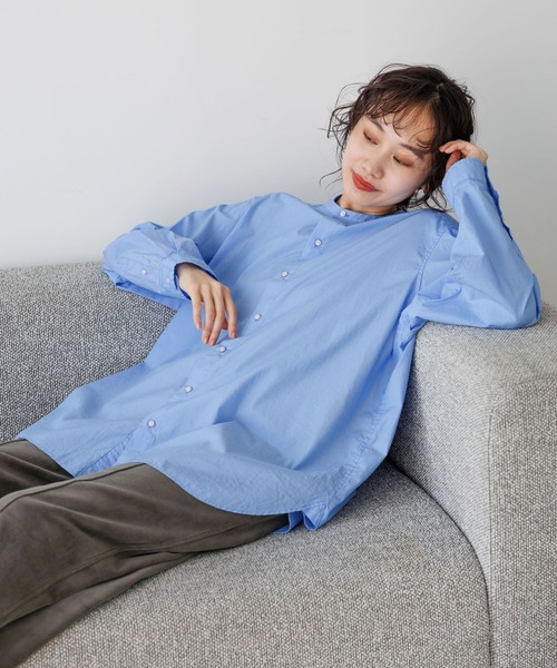 【新品】niko and… ニコアンド　てぃらバック切り替えシャツ　ライトブルー 新品】niko and… ニコアンド てぃらバック切り替えシャツ ライトブルー