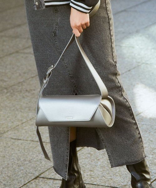 ショルダーバッグ バッグ 「斜め掛けでこなれ感」レディース