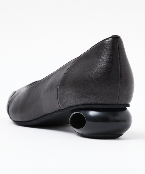 Au BANNISTER（オゥ バニスター） パンプス ホールヒール フラット