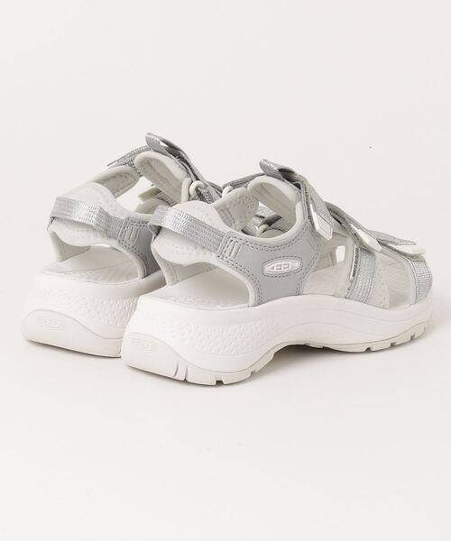 「KEEN」 フラットサンダル 23cm シルバー レディース_画像2