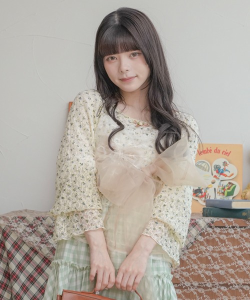 トップス カットソー ブラウス　花柄　レース　古着女子　レトロ kutir（クティール） tシャツ 「クティールとレトロ」袖ボリューム花柄