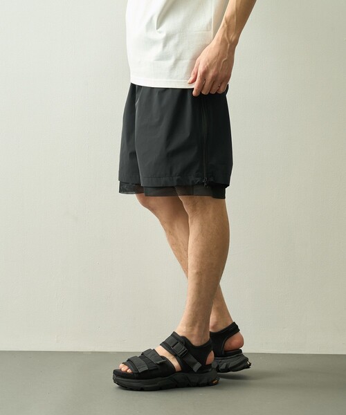 パンツ 「is-ness/イズネス」Technical Ventilation Shorts メンズの画像