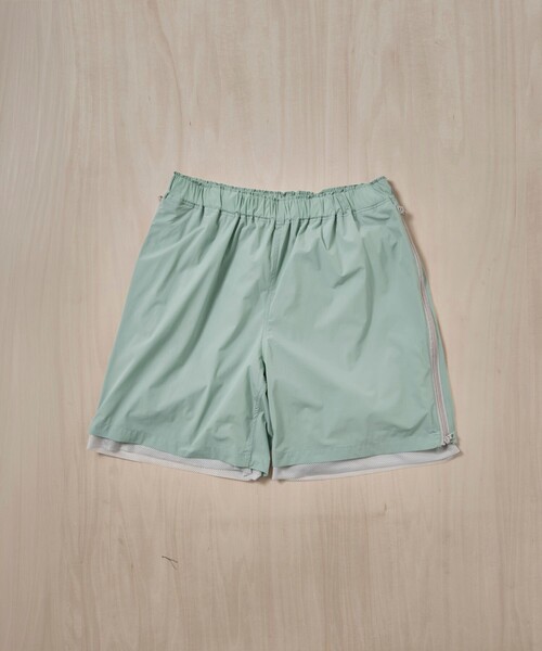 パンツ 「is-ness/イズネス」Technical Ventilation Shorts メンズの画像